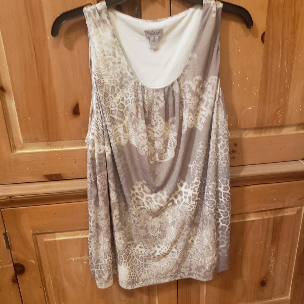 Woman's Top